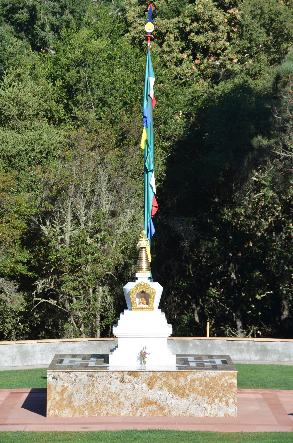 LTRstupa2.jpg